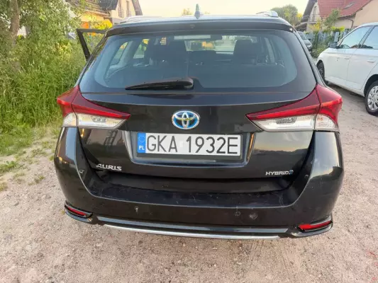 Toyota Auris for rent in Poland
